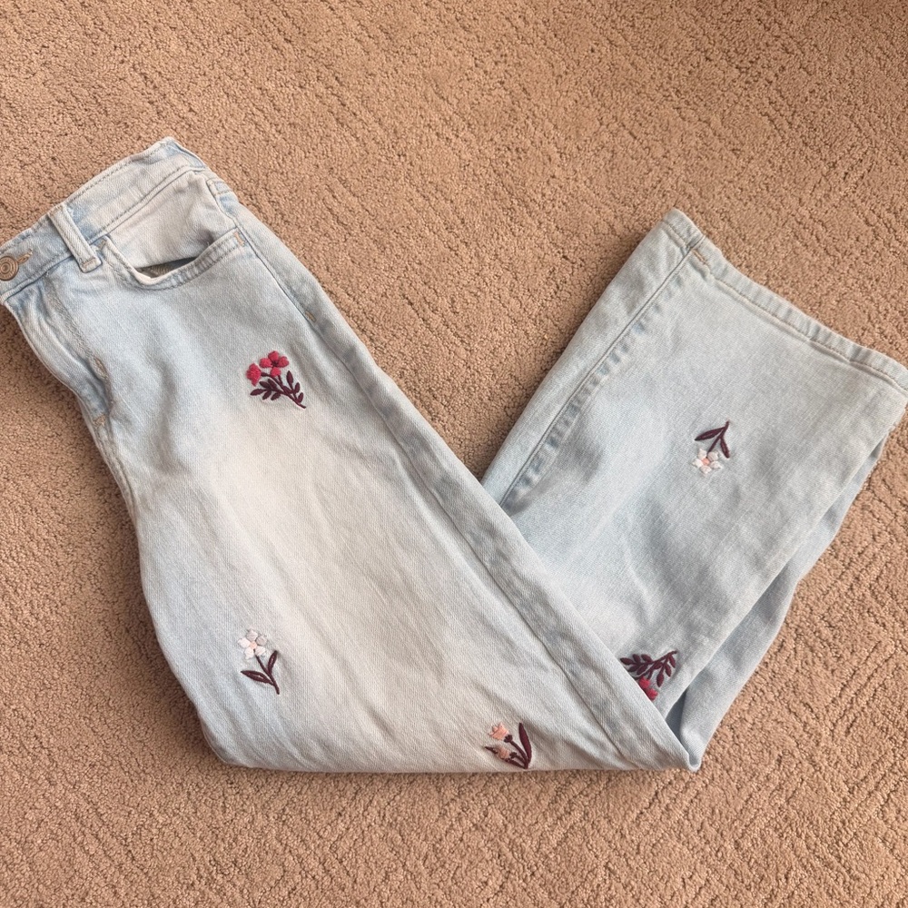 Girl’s Floral Embroidered Jeans - Picture 6 of 6
